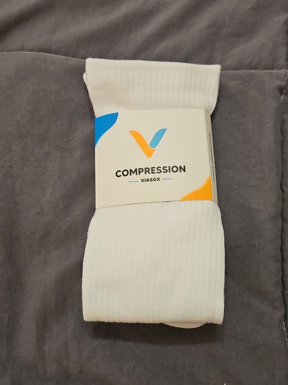 NIP Viasox Unisex Diabetic Compression Socks White X Large (M: 13-19 W: 14+)